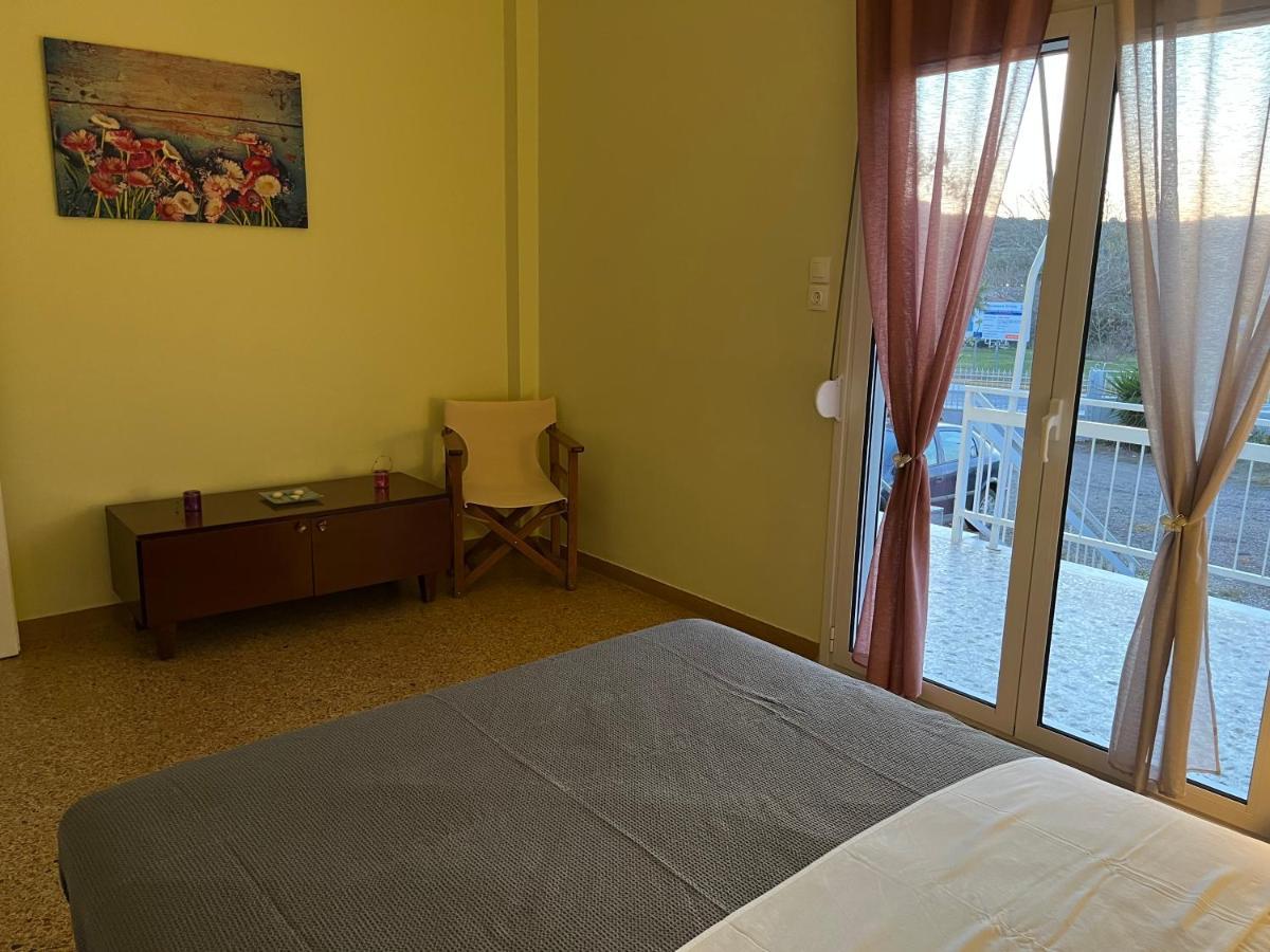 Athens Riviera: 2 Bed / 3' Walk From The Beach Ajía Marína Kültér fotó