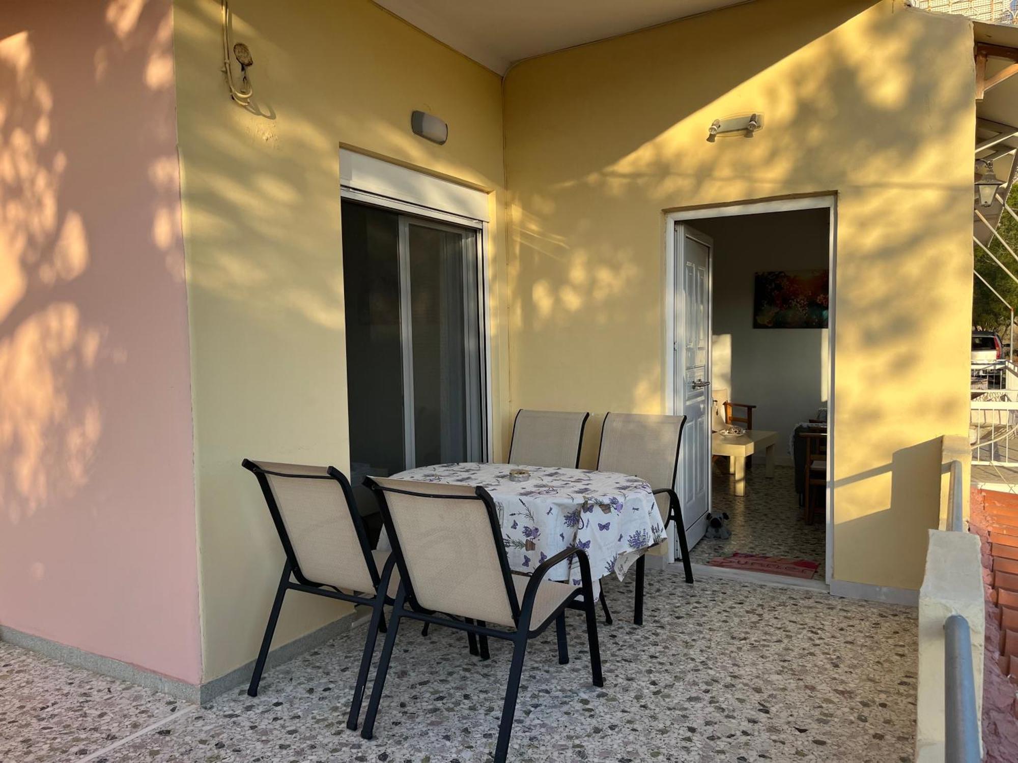 Athens Riviera: 2 Bed / 3' Walk From The Beach Ajía Marína Kültér fotó